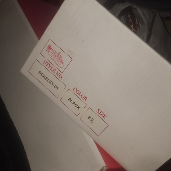 Sandals - Picture 4 of 4